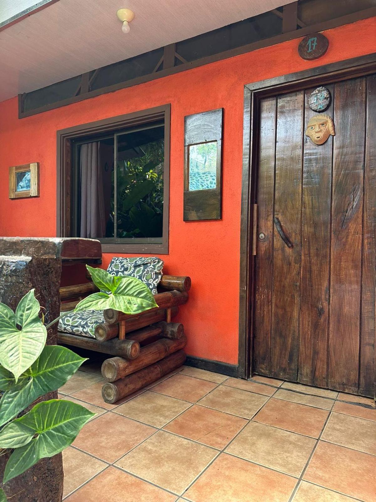 Playa Negra Brewing Beachfront Hotel Puerto Viejo de Talamanca Eksteriør billede