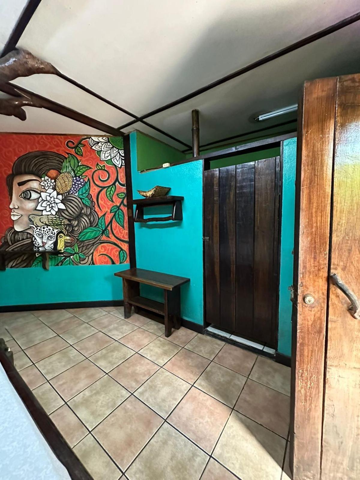 Playa Negra Brewing Beachfront Hotel Puerto Viejo de Talamanca Eksteriør billede
